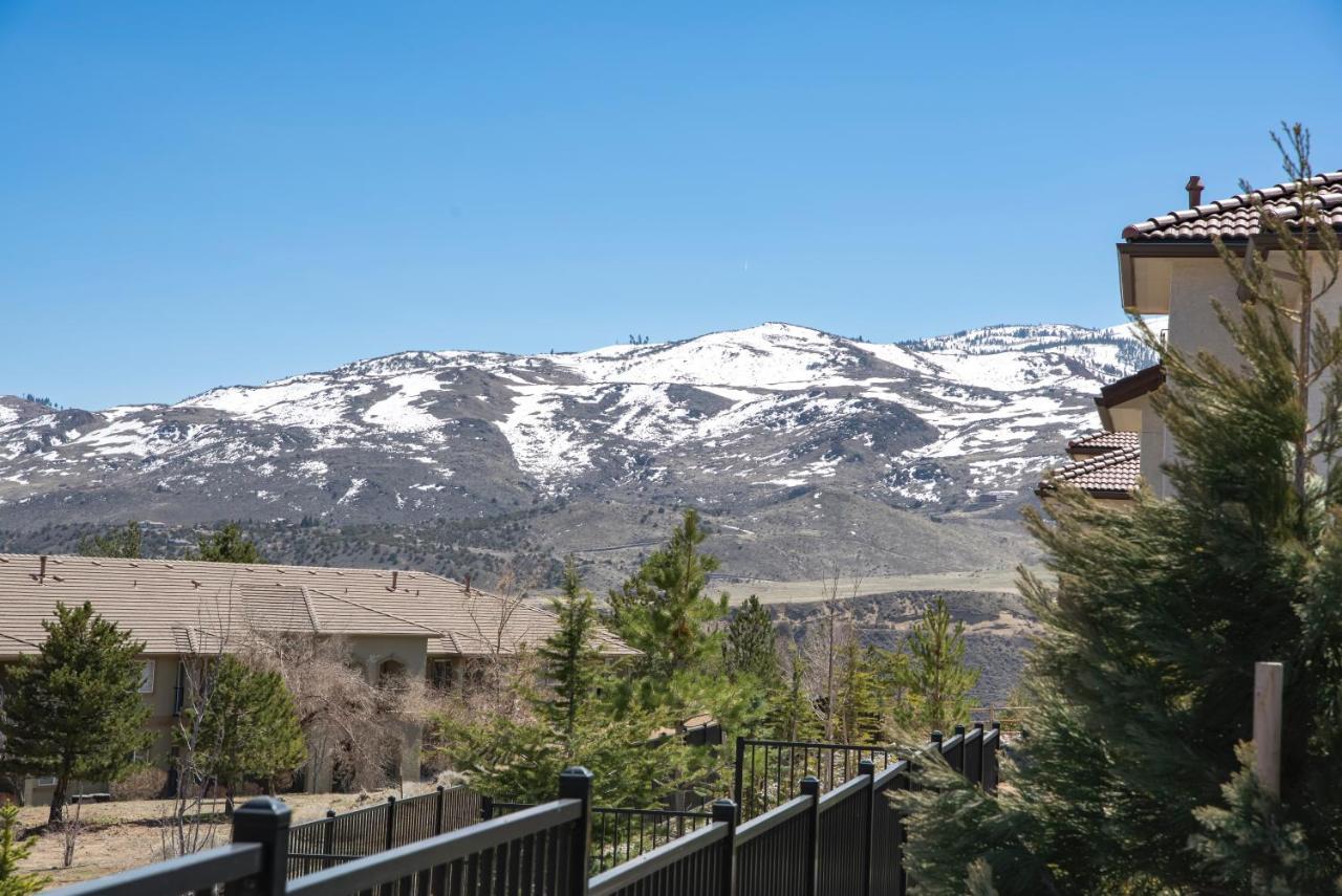 Luxury Retreat - King Beds, Hot Tub, & Pool - Family & Remote Work Friendly Διαμέρισμα Reno Εξωτερικό φωτογραφία