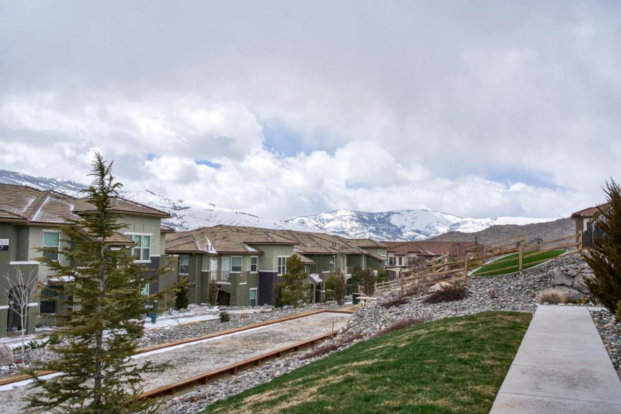 Luxury Retreat - King Beds, Hot Tub, & Pool - Family & Remote Work Friendly Διαμέρισμα Reno Εξωτερικό φωτογραφία